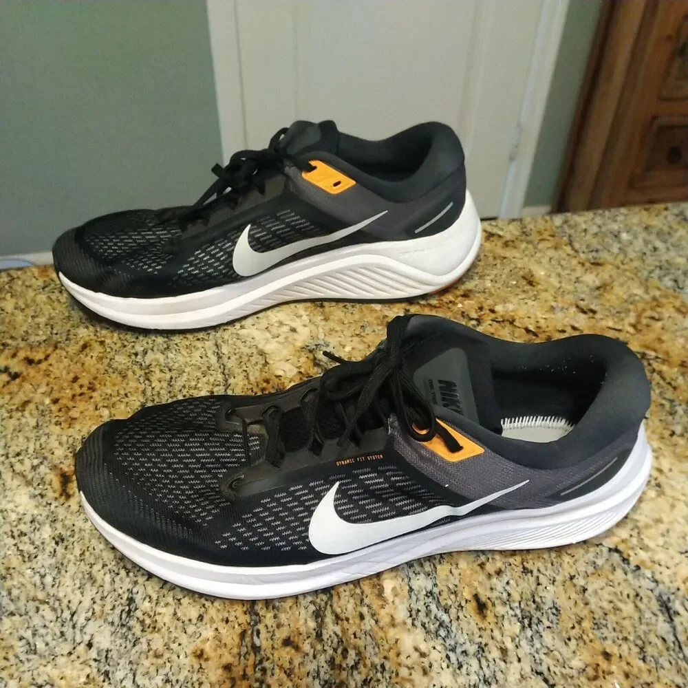 Nike size 12.5 Air Zoom Structure 24 DA8535 003 Black / Pure Platinum